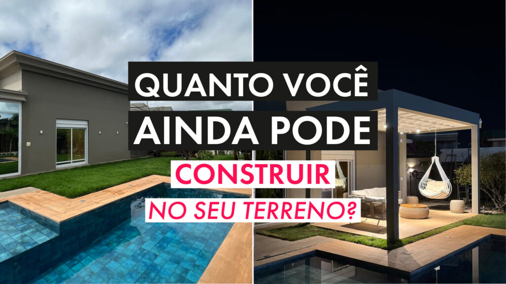 Área de piscina de residência antes da obra, com deck em porcelanato, gramado e a parede cega da casa ao fundo